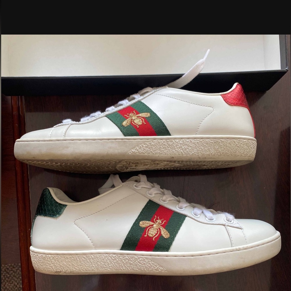 Authentic Gucci Ace Bee Sneakers
